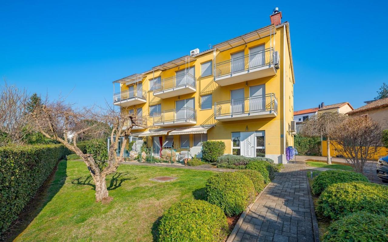 Valessia House With Apartment 乌马格 外观 照片
